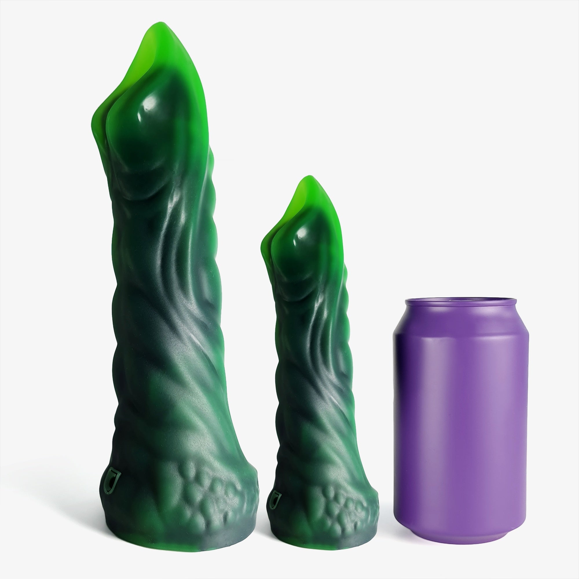 The alien ovipositor size comparison next to 330ml can.