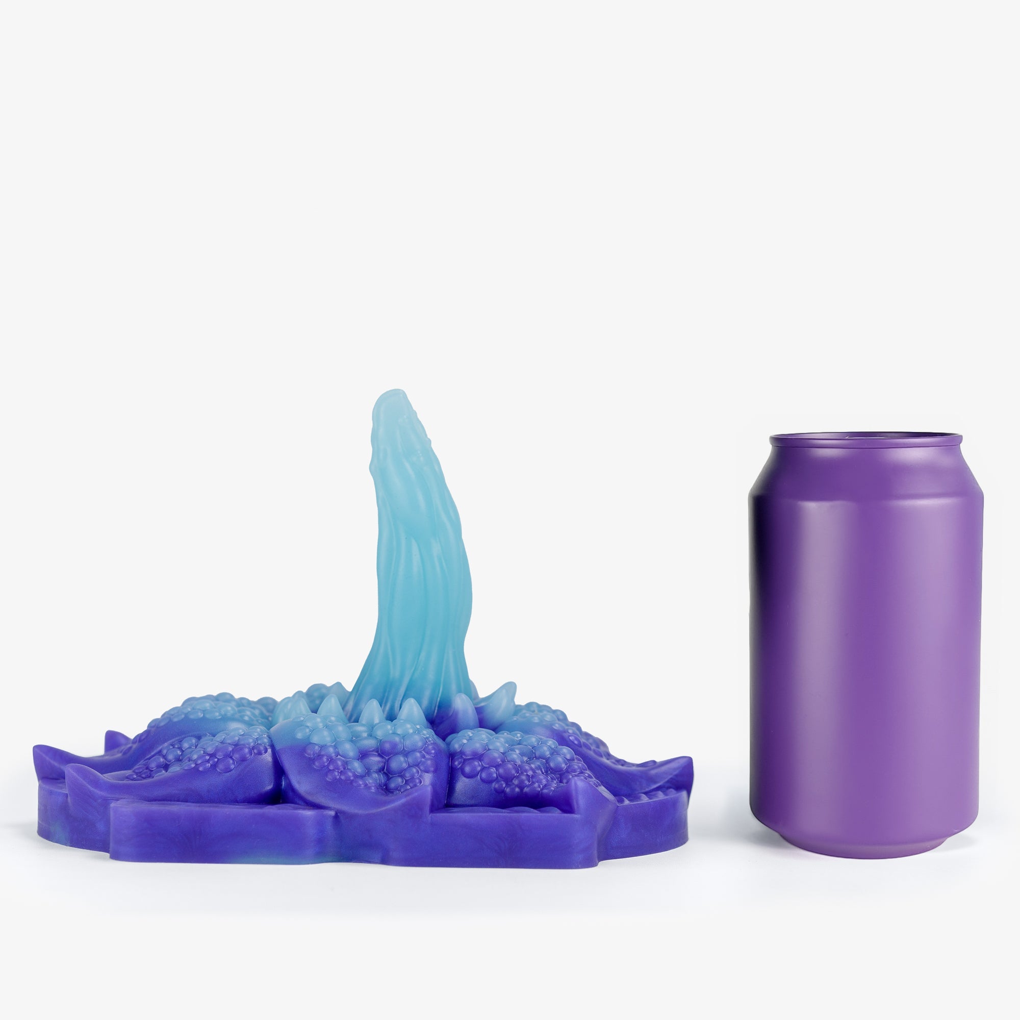 The petal grinder size comparison next to 330ml can.