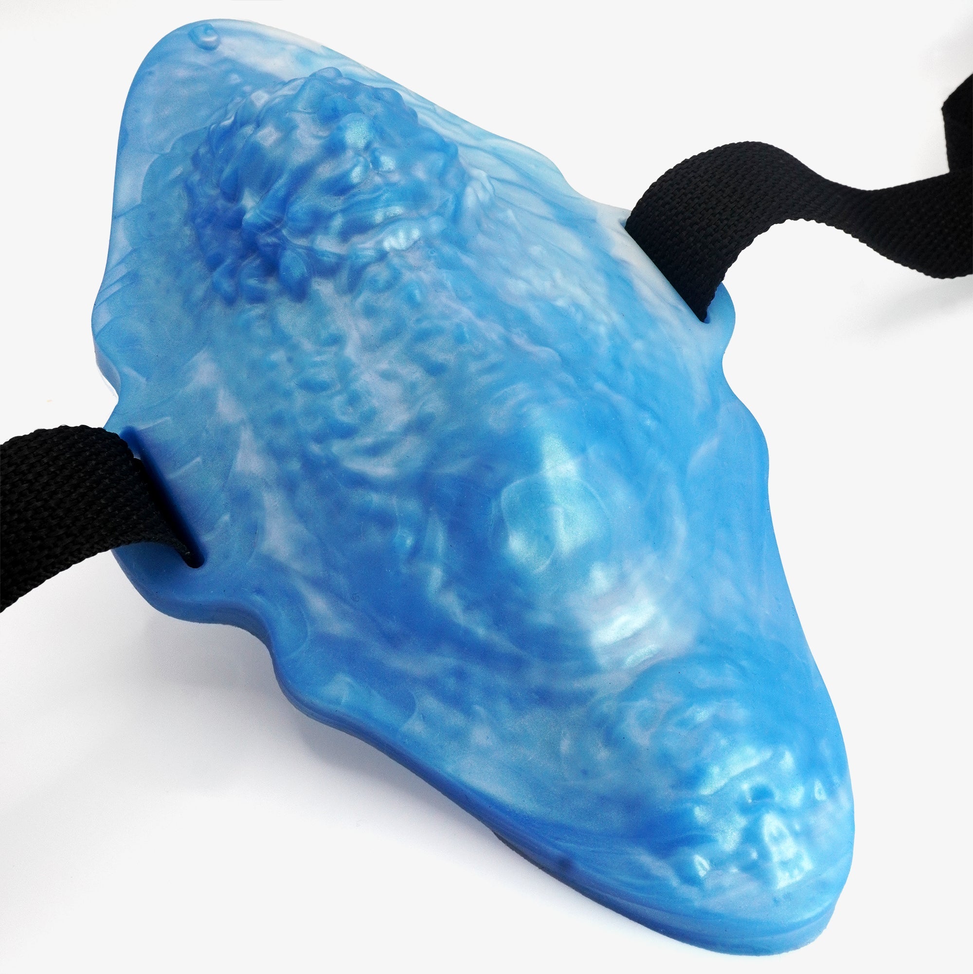 The swell grinder with straps.