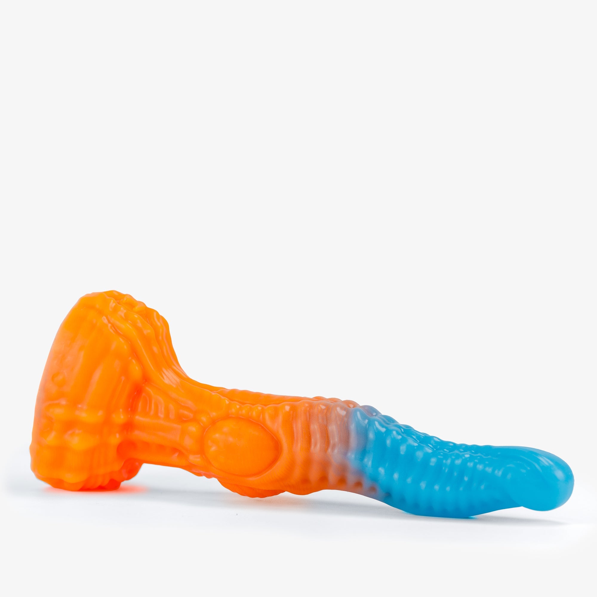 The alien ii dildo laying down.