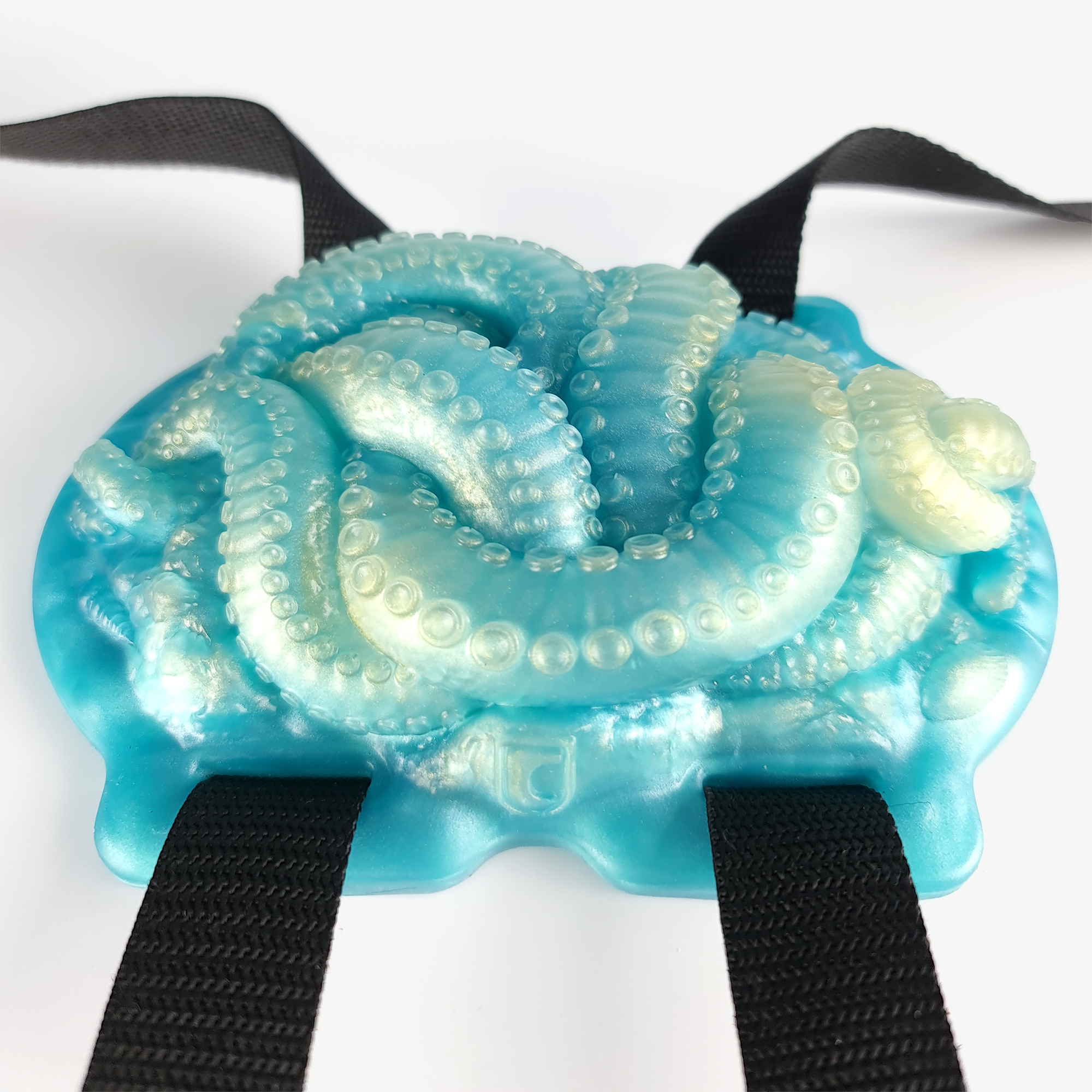The tentacle grinder with straps.